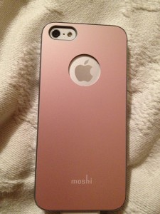 And the back of my pretty pink moshi case!